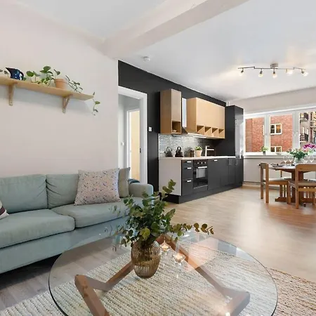 Demims -- Cozy, & Stylish Apartment