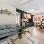 Demims -- Cozy, & Stylish Appartamento
